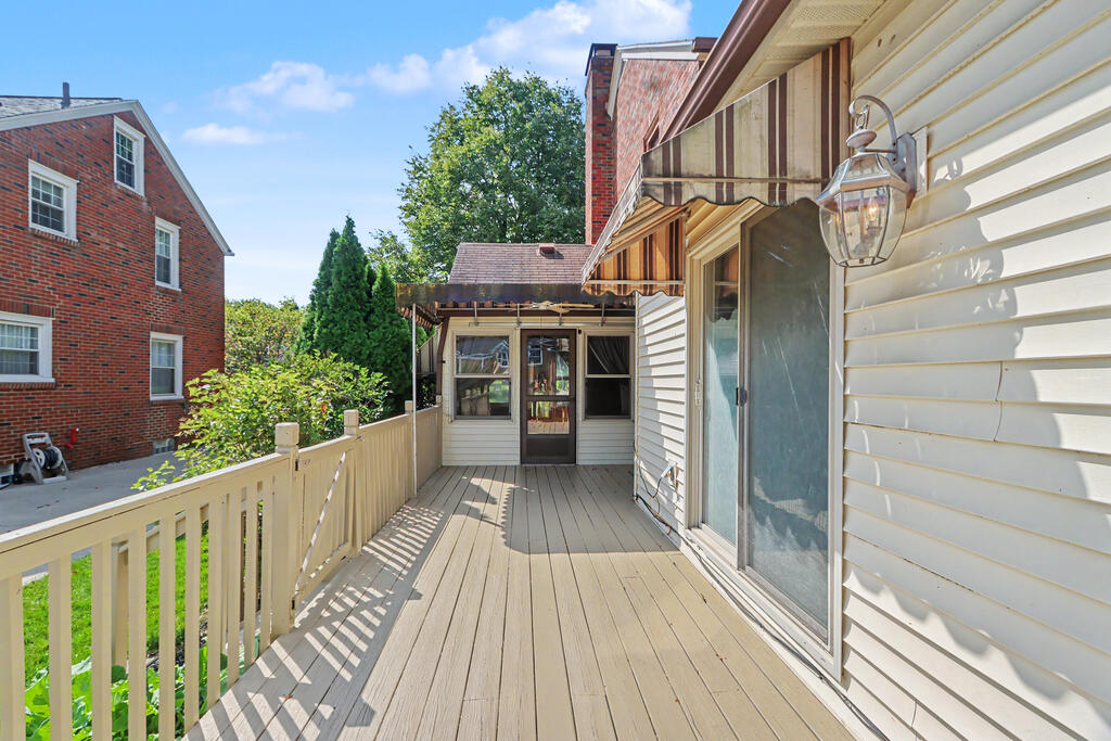 624 Barnard Avenue Property Photo 38