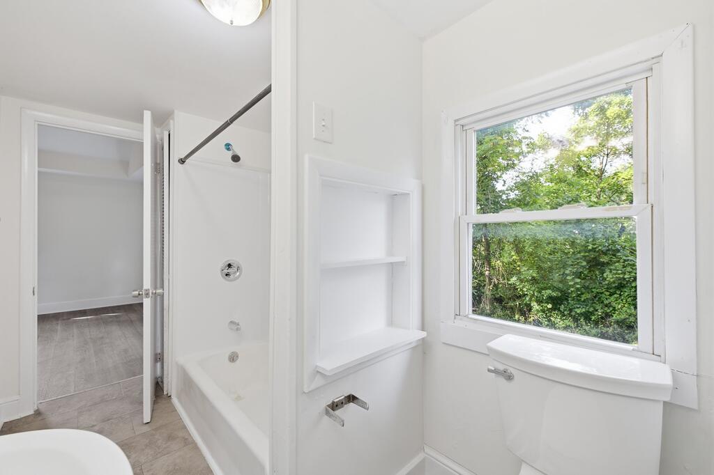 339 Seventh Ave Property Photo 7