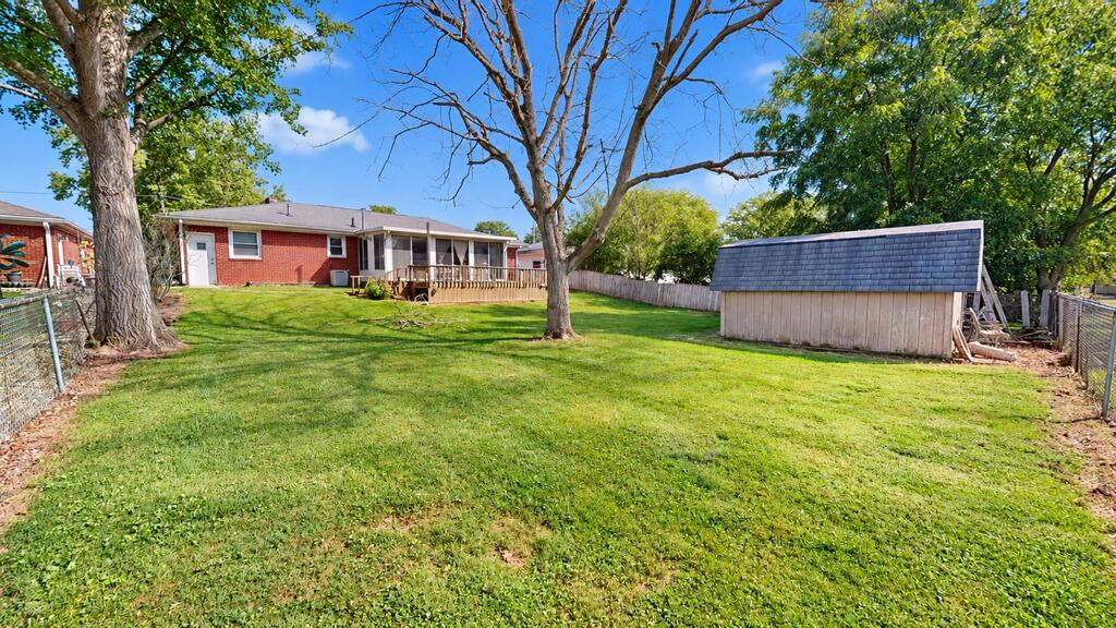 110 Glenwood Dr Property Photo 21