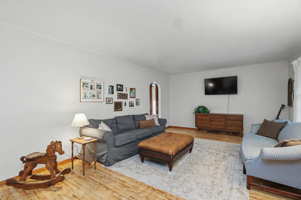1405 State Route 598 Property Photo 2