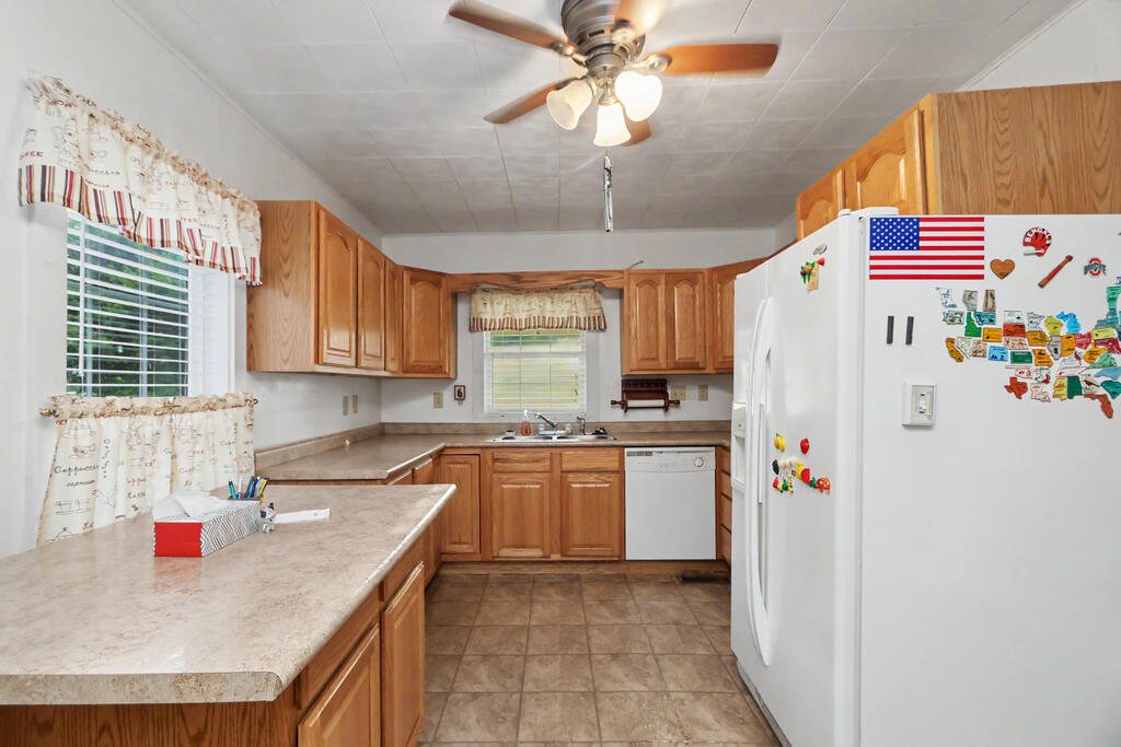 114 Enterprise Street Property Photo 5