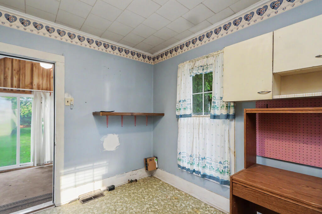 114 Enterprise Street Property Photo 9