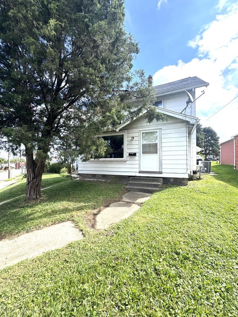 241 Lexington Ave Property Photo 1