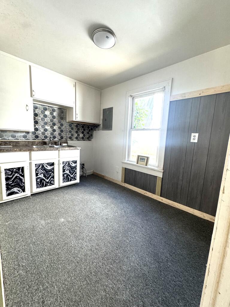 241 Lexington Ave Property Photo 13