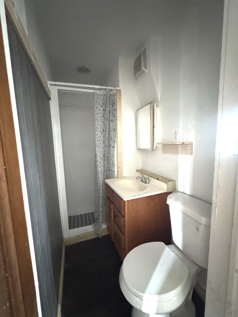 241 Lexington Ave Property Photo 16