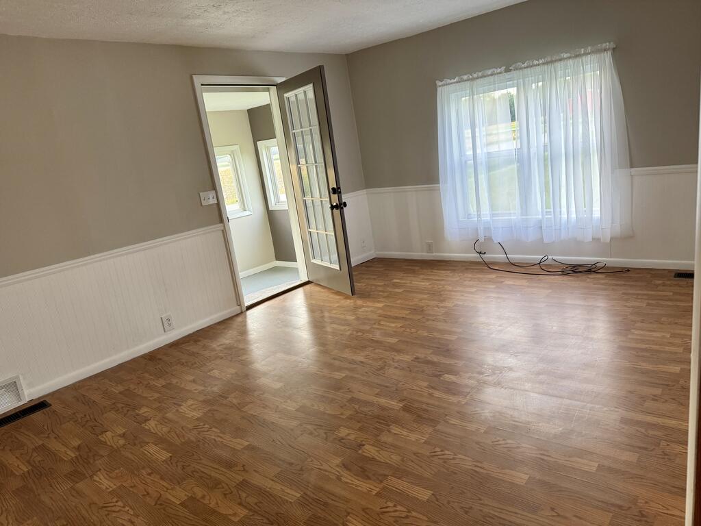 4437 Beechgrove Rd. Property Photo 15