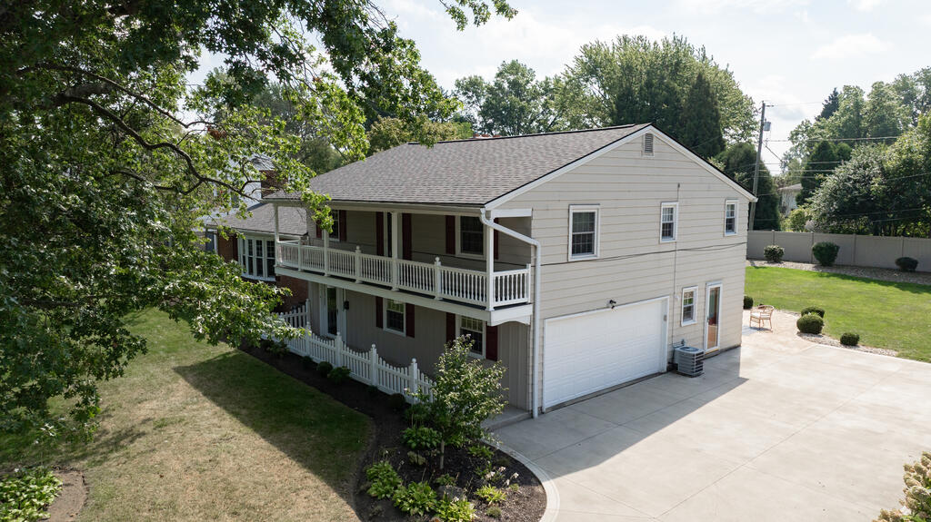 521 Chevy Chase Property Photo 5