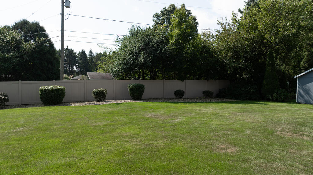 521 Chevy Chase Property Photo 10