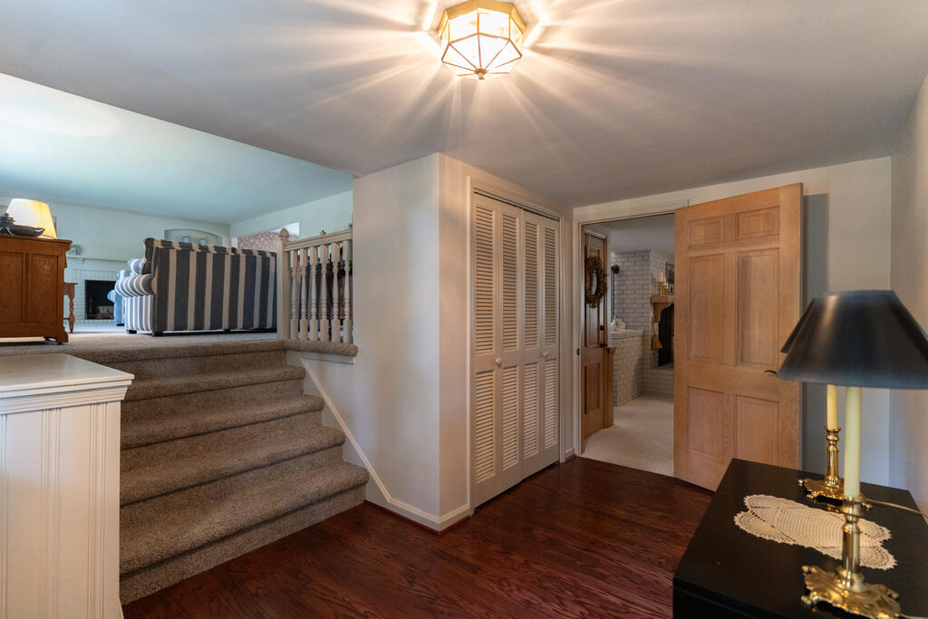 521 Chevy Chase Property Photo 14