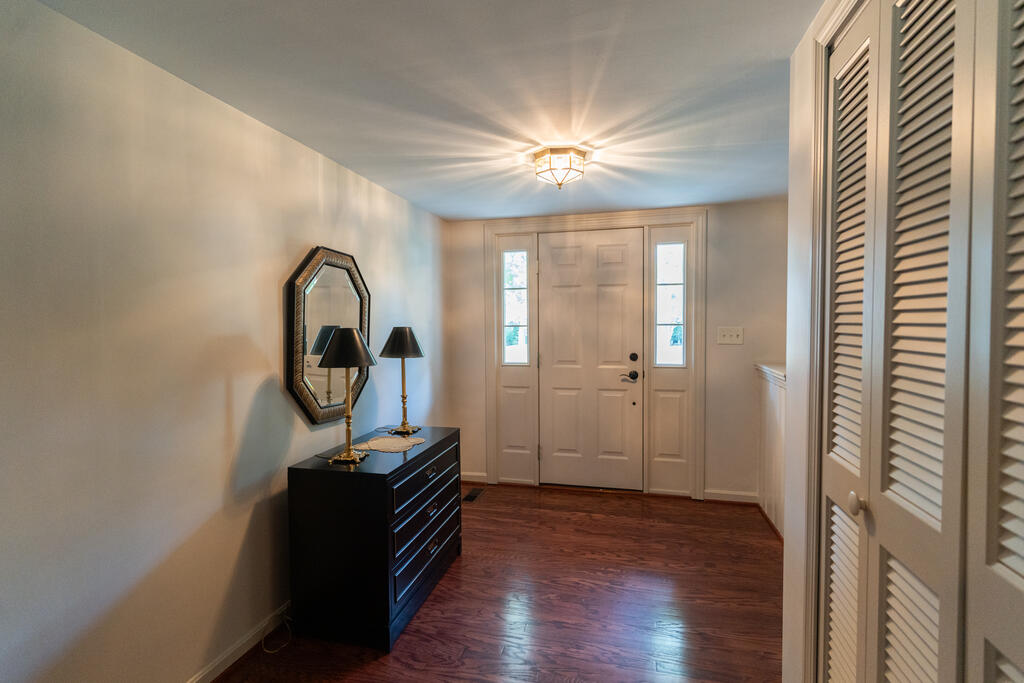 521 Chevy Chase Property Photo 16