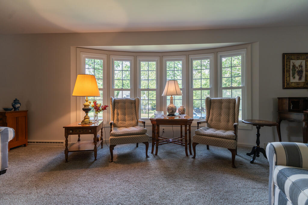 521 Chevy Chase Property Photo 18