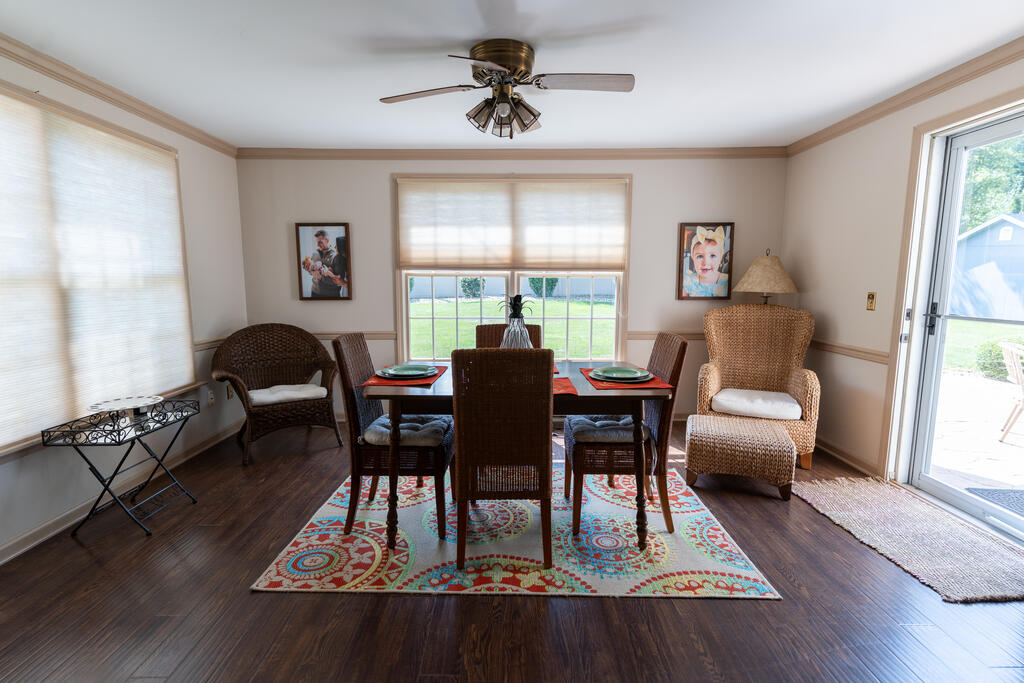 521 Chevy Chase Property Photo 21