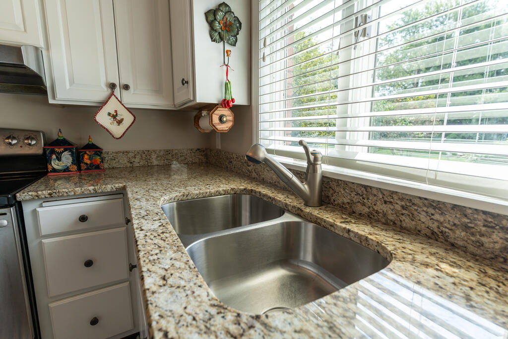 521 Chevy Chase Property Photo 29