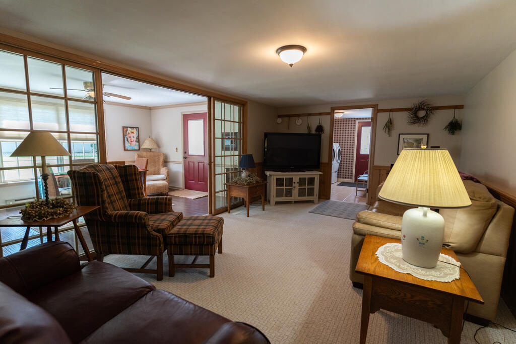 521 Chevy Chase Property Photo 32