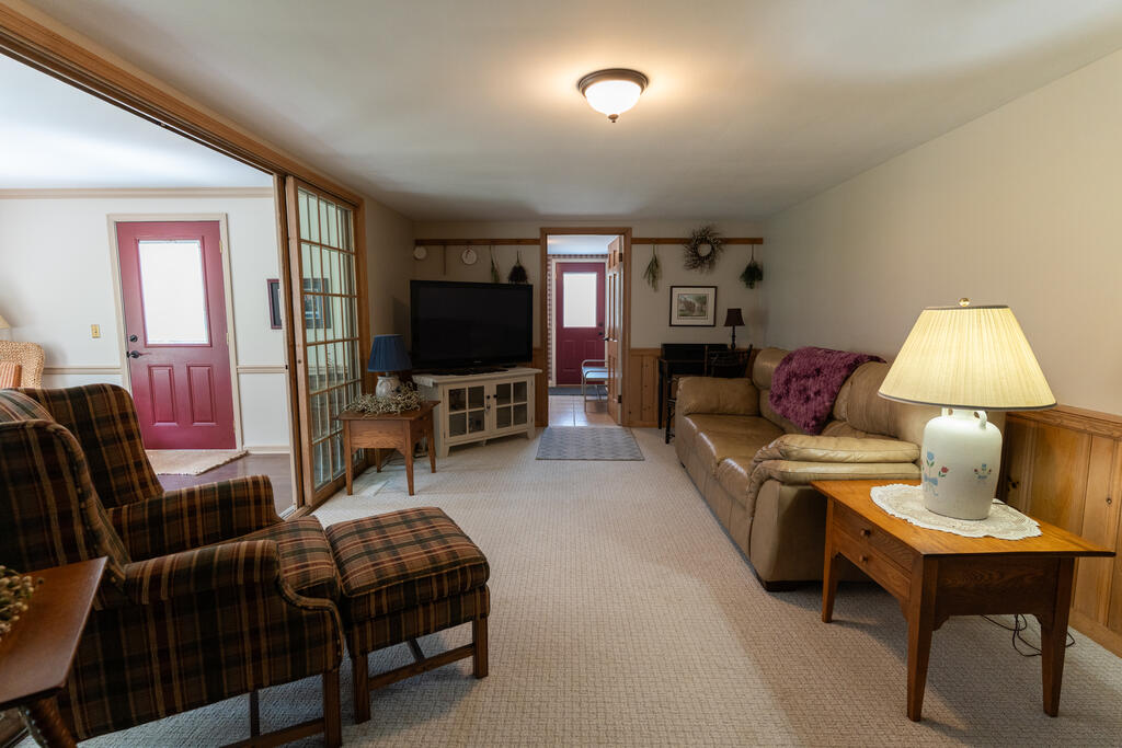 521 Chevy Chase Property Photo 33