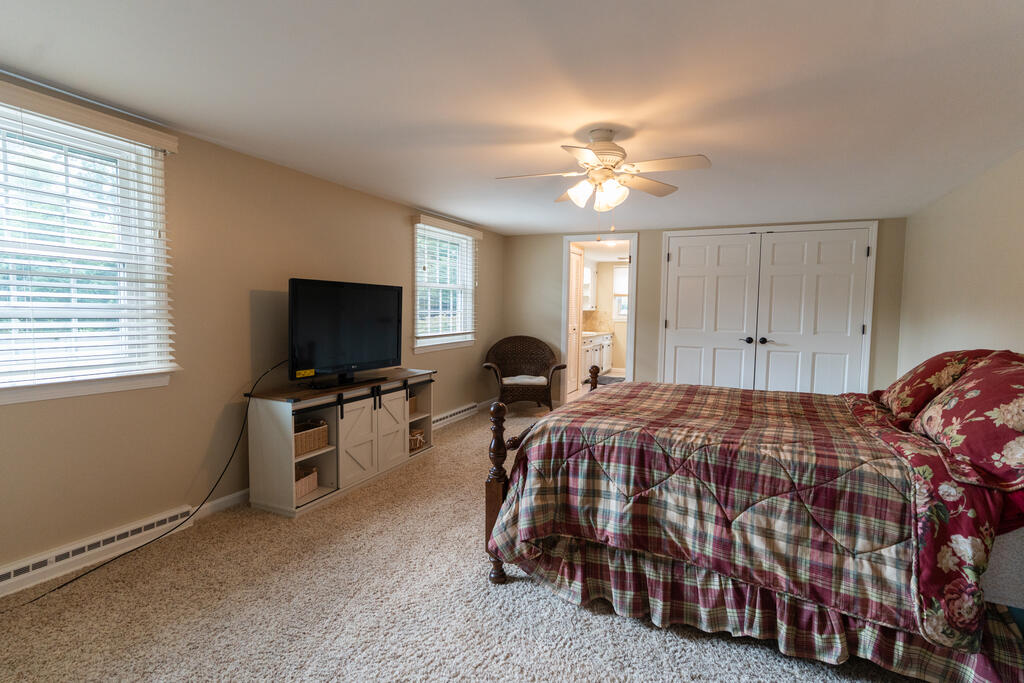 521 Chevy Chase Property Photo 40