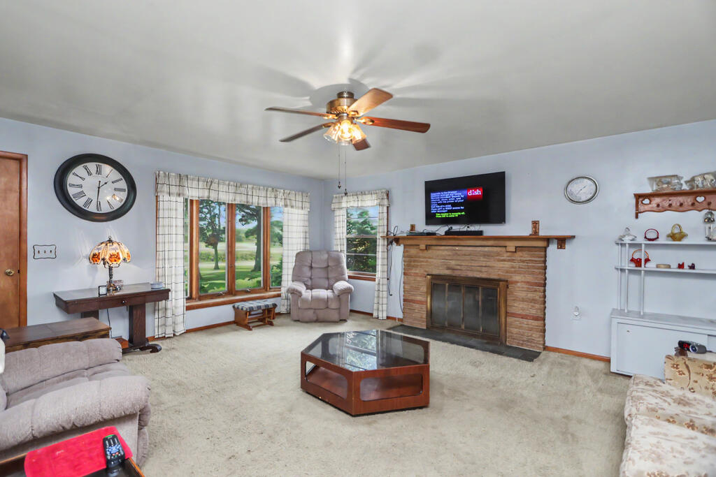 1627 Beck Road Property Photo 2