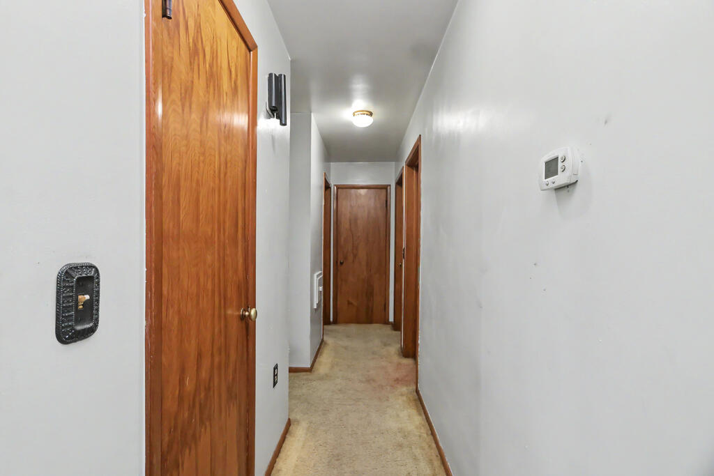 1627 Beck Road Property Photo 4