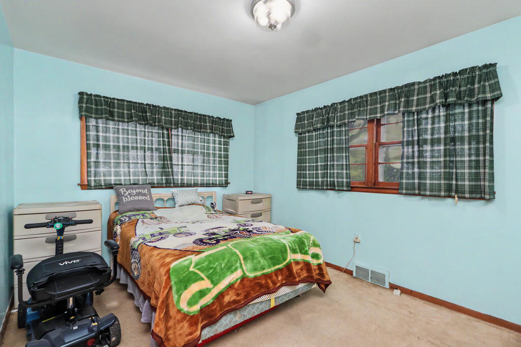1627 Beck Road Property Photo 10