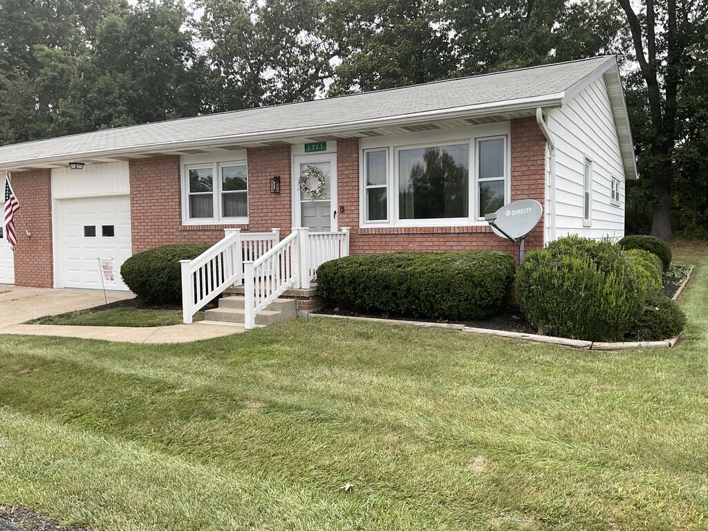 1711 Olive Ct Property Photo 1