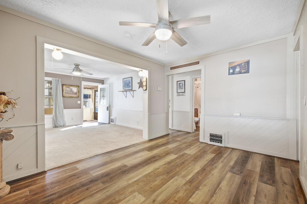 118 Chilton Ave. Property Photo 4