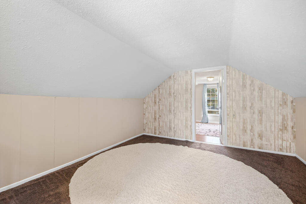 118 Chilton Ave. Property Photo 15