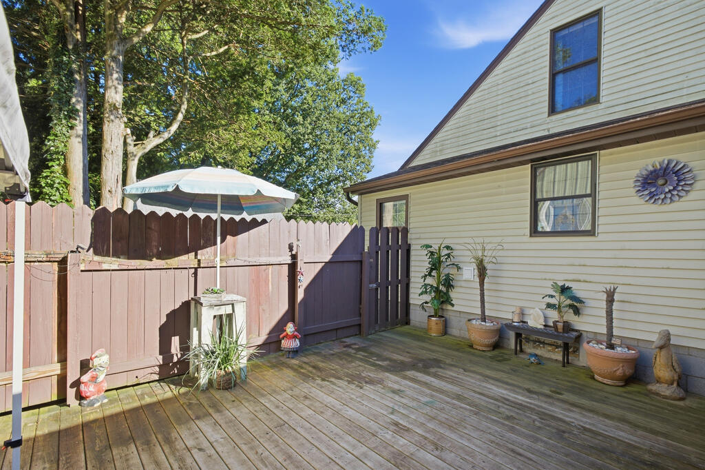 118 Chilton Ave. Property Photo 19