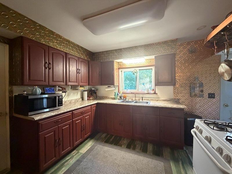 915 Us Highway 224 Property Photo 6