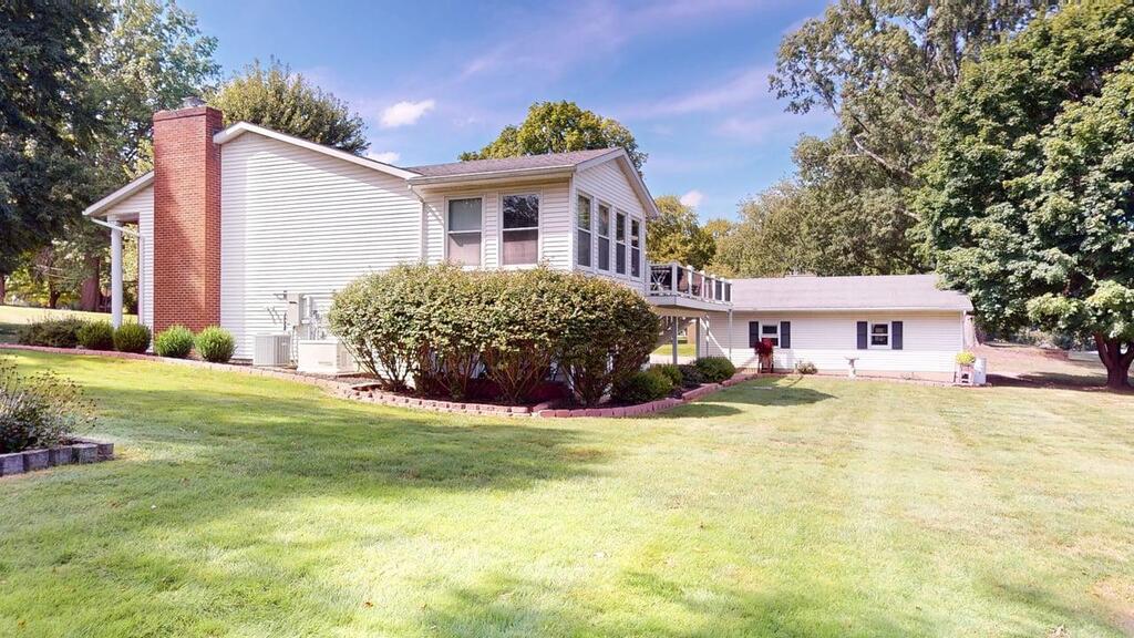 290 Willow Drive Property Photo 4