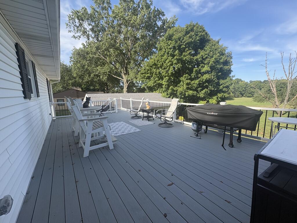 290 Willow Drive Property Photo 12