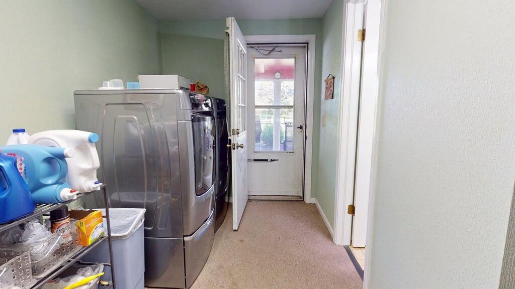 290 Willow Drive Property Photo 41