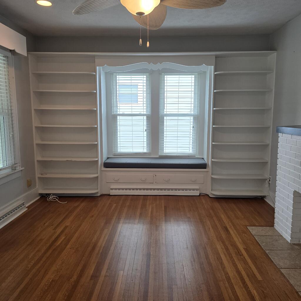 528 Henry Property Photo 13