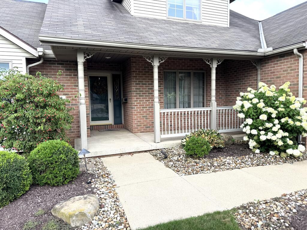 99 Devonshire Ct. Property Photo 5