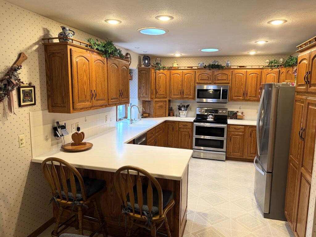 99 Devonshire Ct. Property Photo 19