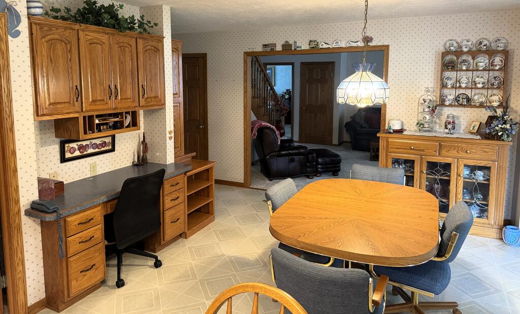 99 Devonshire Ct. Property Photo 22