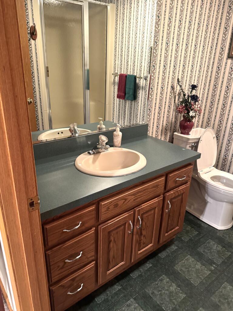 99 Devonshire Ct. Property Photo 36