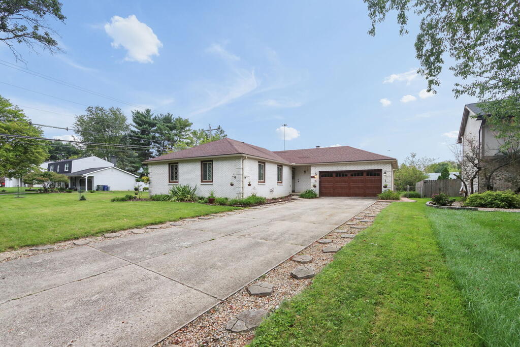 980 Conestoga Drive Property Photo 1