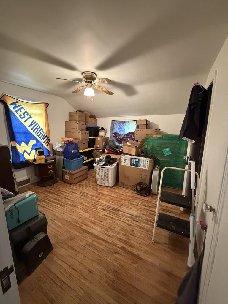 501 Sloane Ave Property Photo 10