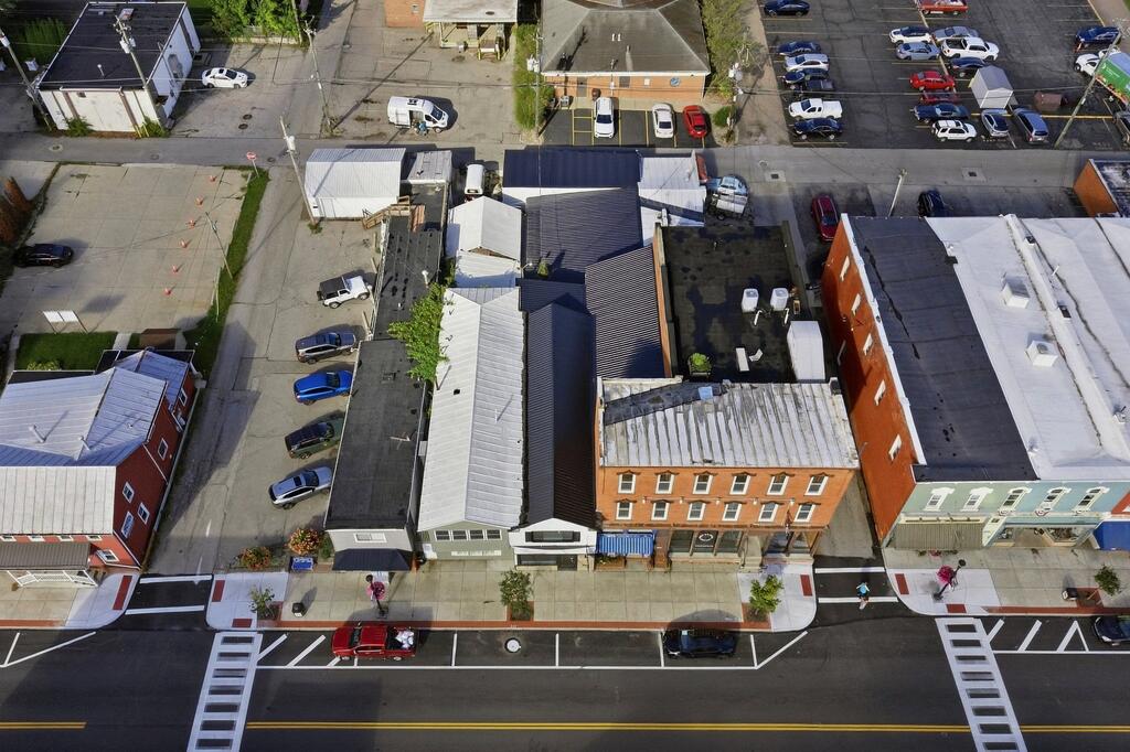 100 Main Property Photo 20