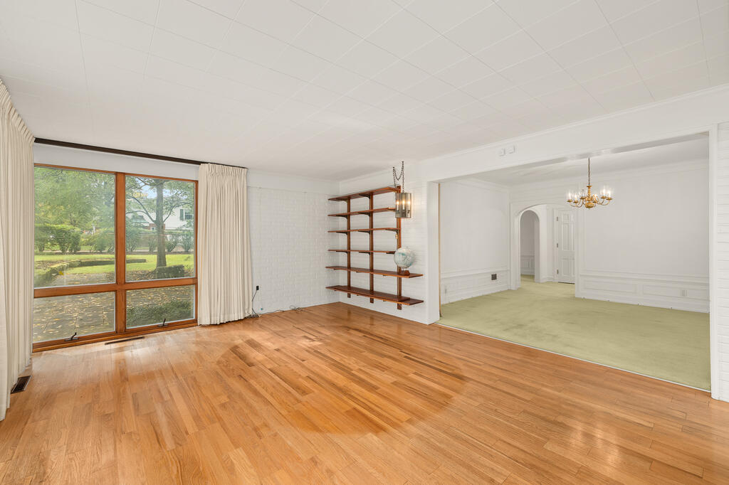519 Edgewood Rd Property Photo 8