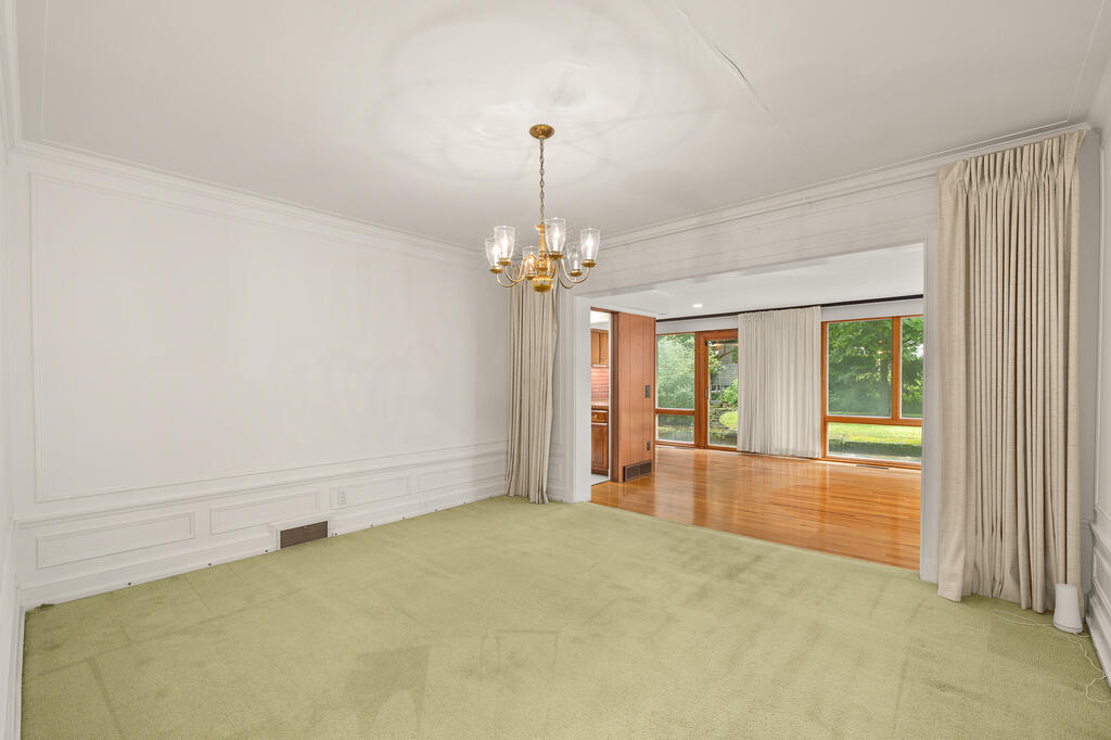 519 Edgewood Rd Property Photo 9