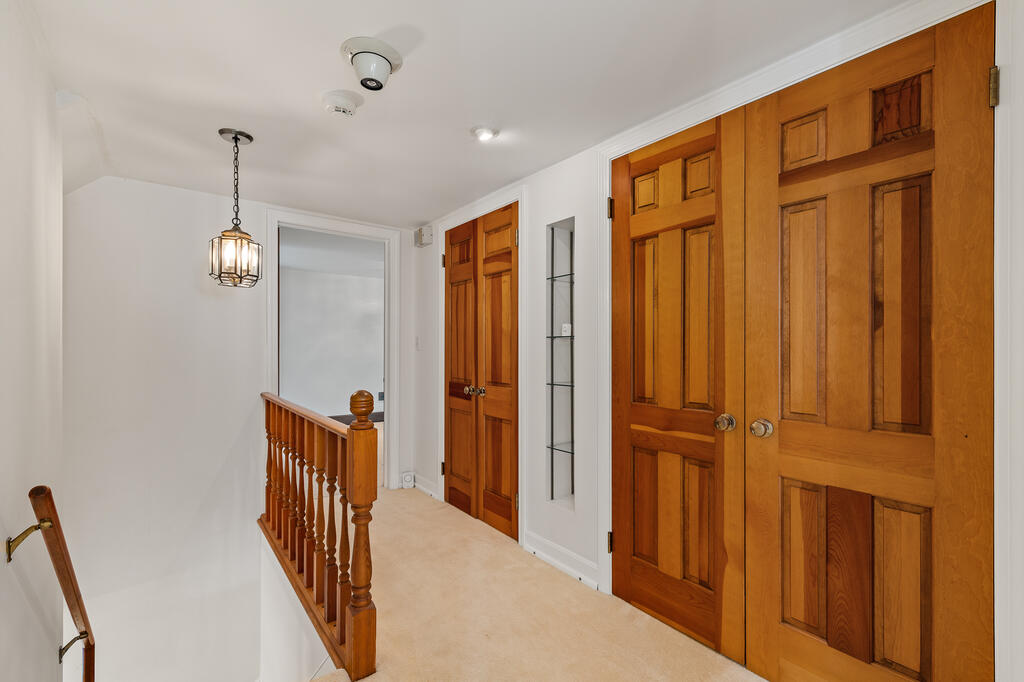 519 Edgewood Rd Property Photo 19