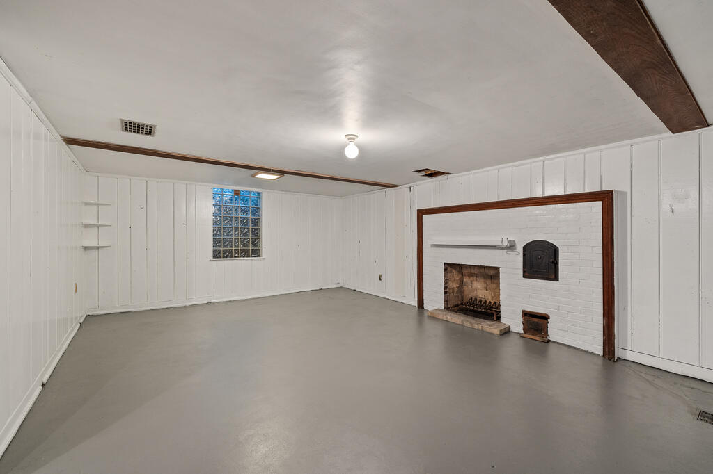 519 Edgewood Rd Property Photo 32
