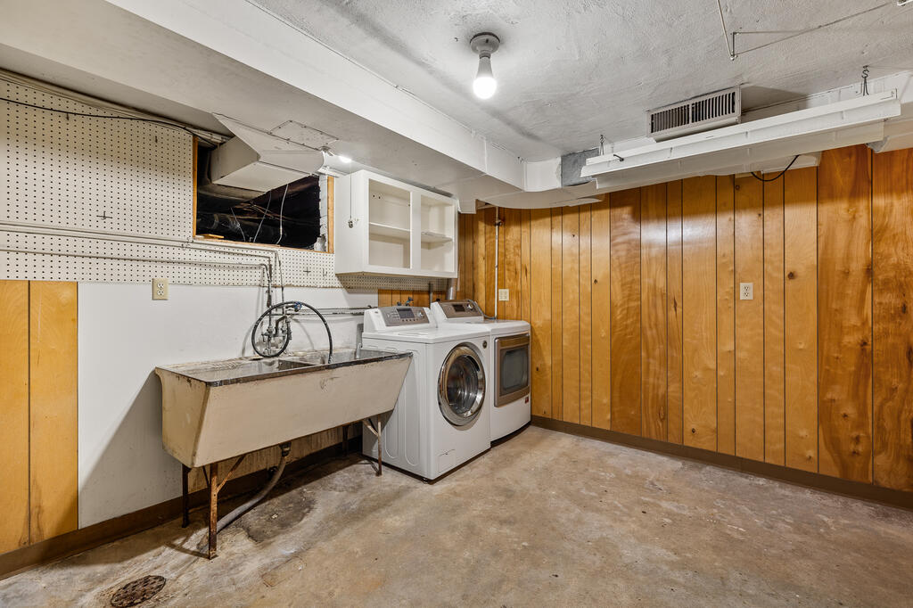 519 Edgewood Rd Property Photo 34