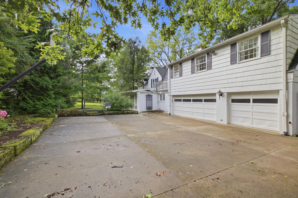 519 Edgewood Rd Property Photo 40