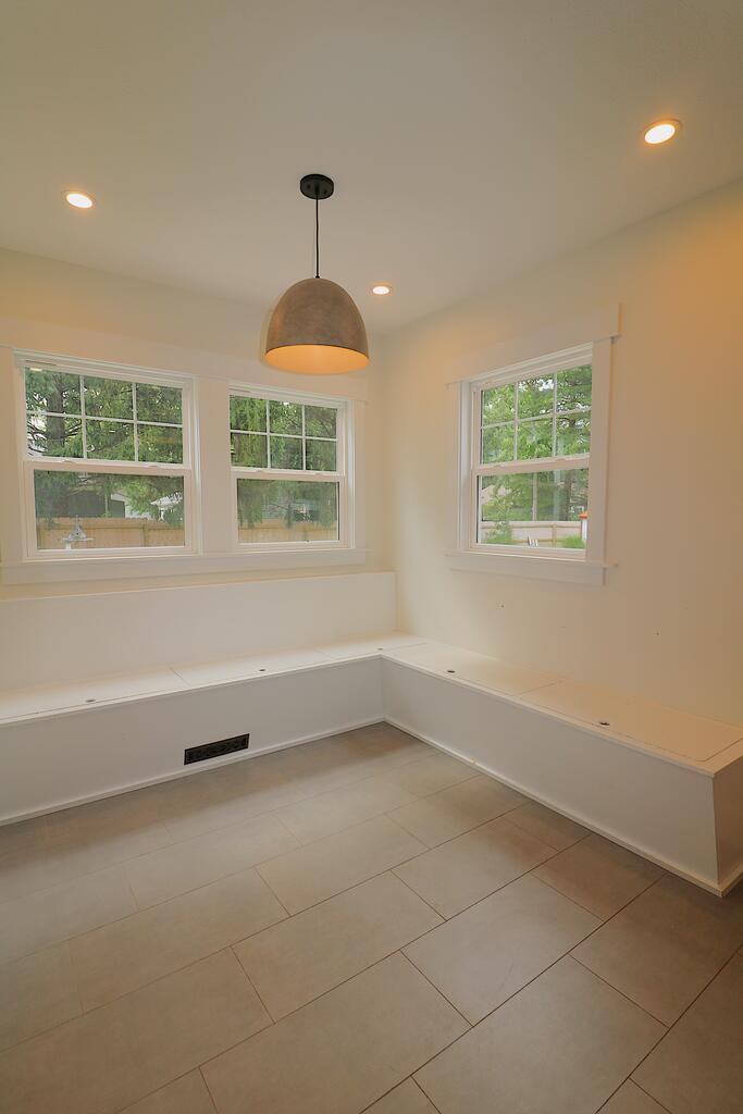 35 E League Stret Property Photo 3