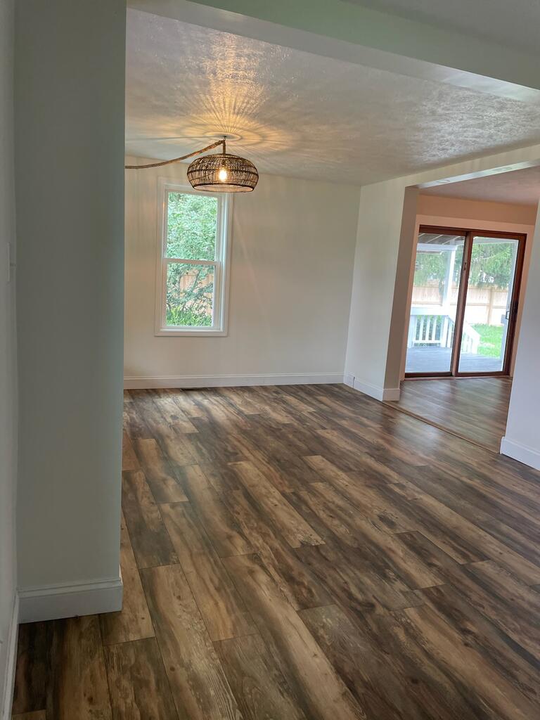 35 E League Stret Property Photo 8