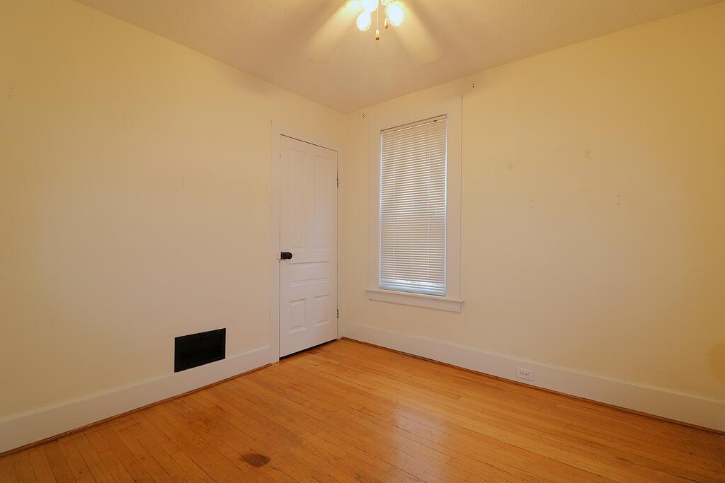 35 E League Stret Property Photo 11