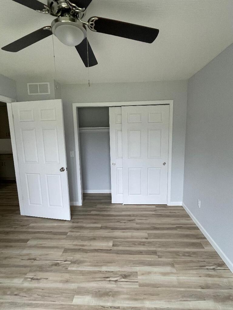 2573 Deerfield Road Property Photo 8