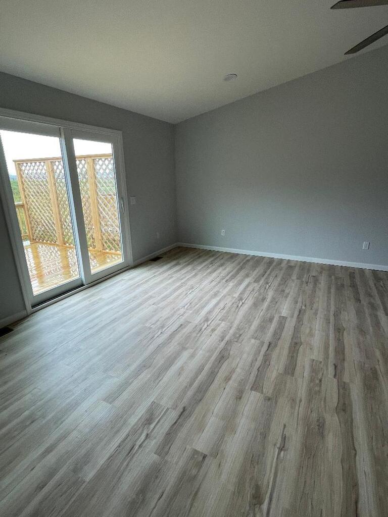 2573 Deerfield Road Property Photo 16